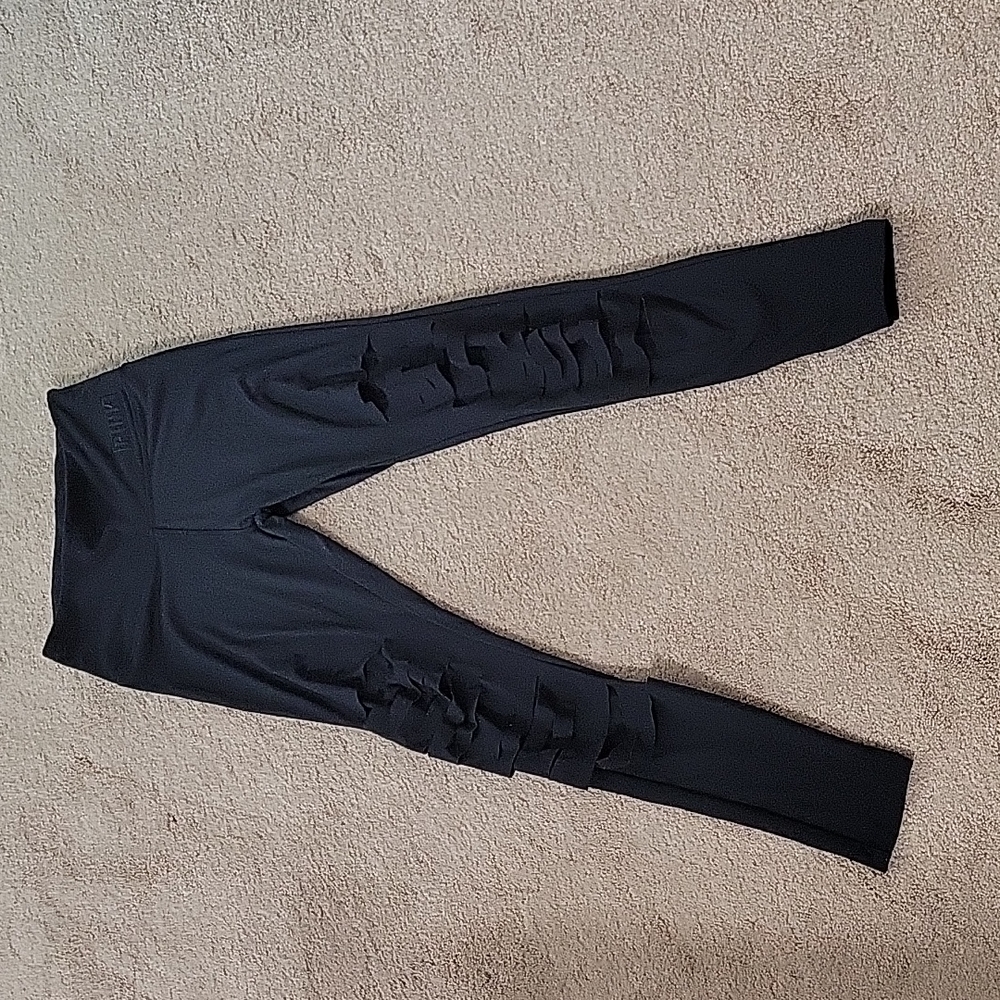 Victoria's Secret PINK Ultimate black leggings small slits